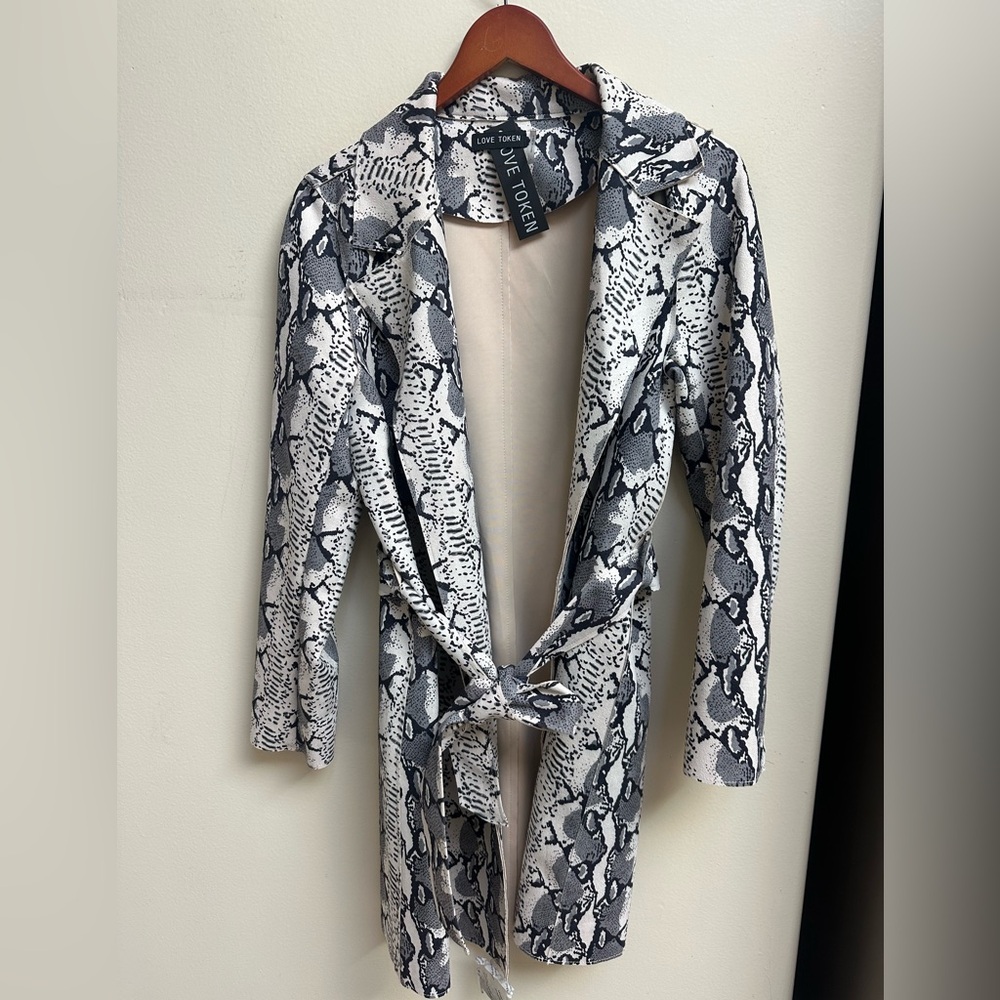 NWT Love Token Snakeskin Print Belted Coat